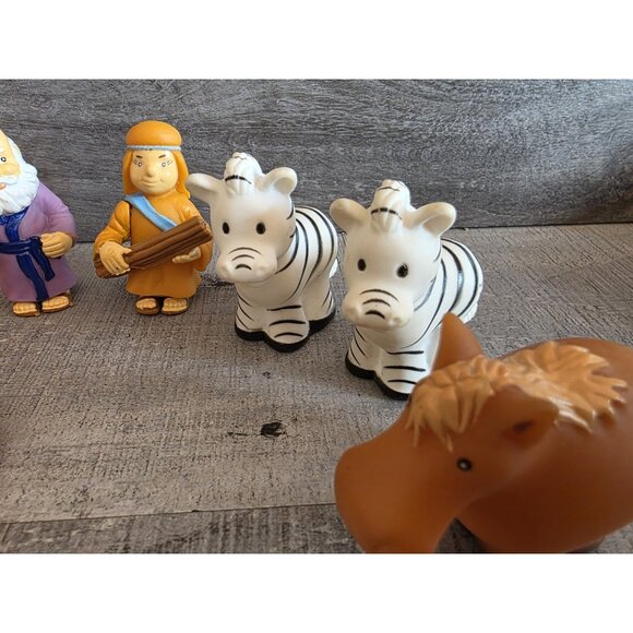 Noah's Ark Tales of Glory Vinyl Toy Replacement Lot Of 9 Animals Figures 257b - Picture 4 of 9